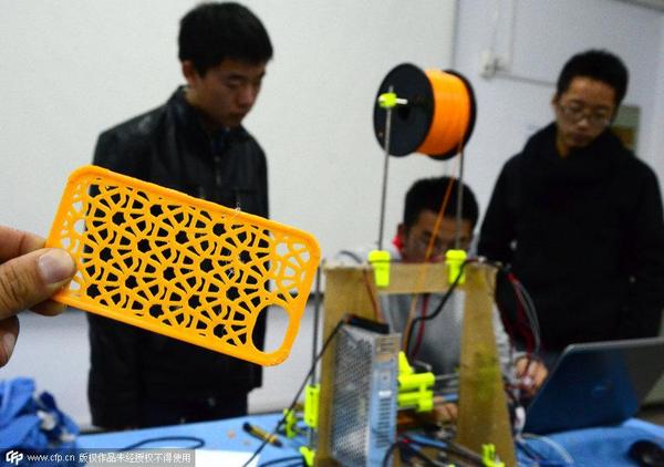 中國大學生僅花費千元 自制3D打印機