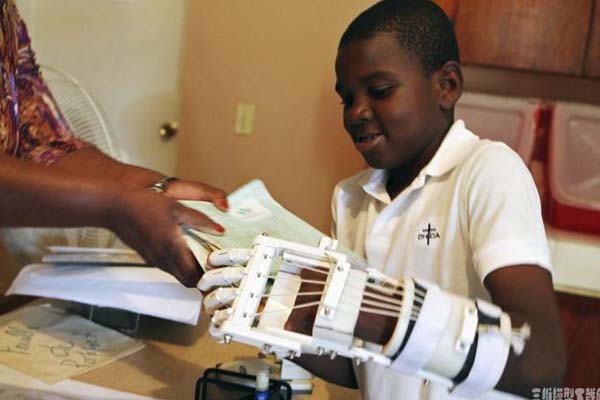 簡述現(xiàn)階段醫(yī)用3D打印設(shè)備和打印材料的相關(guān)進展_e鍵3D打印服務(wù) 簡述現(xiàn)階段醫(yī)用3D打印設(shè)備和打印材料的相關(guān)進展_e鍵3D打印服務(wù)